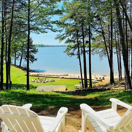 Long Cove Resort And Marina